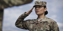Soldiers saluting. 
